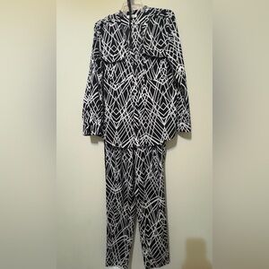 Calvin Klein Black and White Geometric Blouse Suits